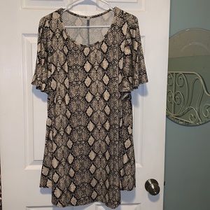 Snake print tunic shirt
